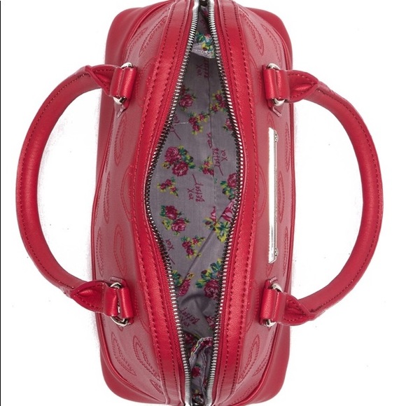 Betsey Johnson Mini Dome Satchel BNWT! - Picture 4 of 8